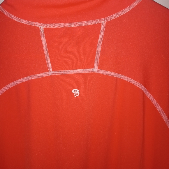 Mountain HardWear Women's Orange Long Sleeve Shirt  Medium 1/2 Zip , Like New 🧡 - Picture 10 of 13